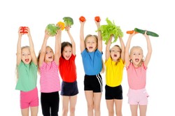 Tangani Bahan Makanan dengan Baik Agar Anak Terhindar dari Keracunan Makanan