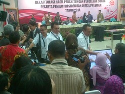 Saksi Prabowo-Hatta Walk Out Rekap, Bawaslu: Tak Pengaruhi Hasil