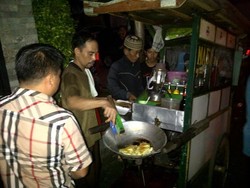 Pedagang di Rumah Jenggala Kecipratan Berkah Syukuran Jokowi-JK