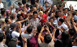 Didekati Partai Koalisi Prabowo, Jokowi Dituntut Konsisten Tak Bagi-bagi Kursi