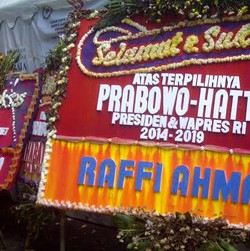 Karangan Bunga yang Kini Layu di Rumah Polonia