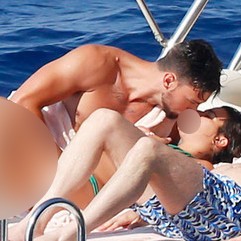 Lea Michele Glee Kepergok Bercumbu dengan Kekasih Baru