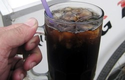 Segar Sejuk, Air Mata Kucing Pelepas Dahaga dari Malaysia