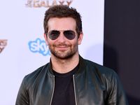 Bradley Cooper Kasual di Premiere Guardians Of The Galaxy