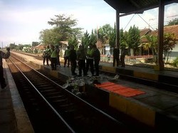 Tugas Pengamanan Mudik, Anggota Brimob Polda Jabar Tewas Terlindas Kereta