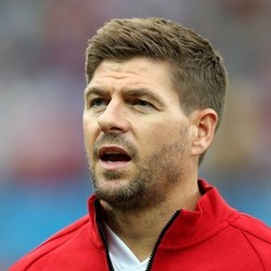 Pensiunnya Gerrard dari Timnas Akan Untungkan Liverpool