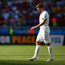 Pensiunnya Gerrard Jadi Hari yang Sedih untuk Timnas Inggris