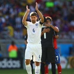 Gerrard Sulit Tergantikan di Timnas Inggris