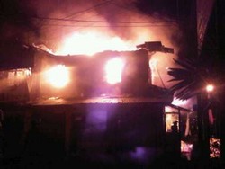 Kebakaran di Kebayoran Lama Berasal dari Warung Kelontong