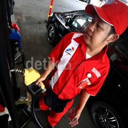 Daripada Subsidi BBM Mending Subsidi Orangnya