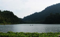 Mungkin Ini Fish Spa Paling Keren di Indonesia