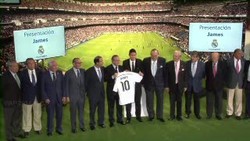 James Rodriguez Warisi Nomor Punggung Mesut Oezil