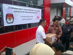 Ketua KPU: Istri Saya Tak Ada Hubungan Keluarga dengan Istri JK