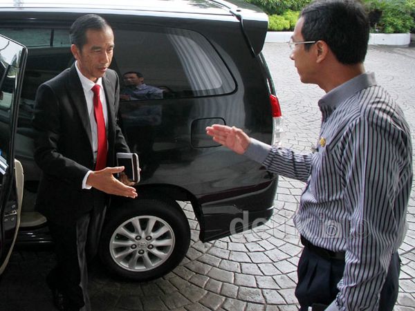 Jokowi Kembali Ngantor di Balaikota