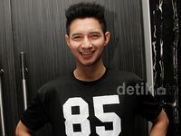 Man in Black, Chand Kelvin