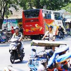 Ini Titik Macet di Jalur Nasional Lamongan-Babat