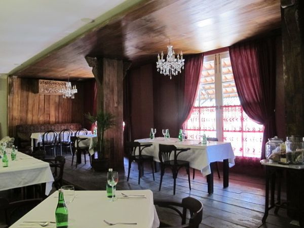 Menikmati Masakan Tradisional dengan Gaya Fine Dining