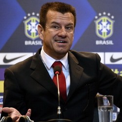 Kerja Keras Menanti Brasil dan Dunga