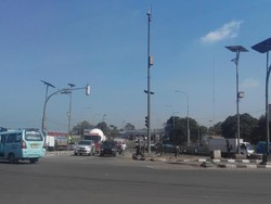 Simpang Jomin Macet, Sebagian Pemudik Dialihkan ke Sadang