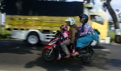 Ribuan Pemudik Bermotor Lintasi Jalur Selatan Jateng
