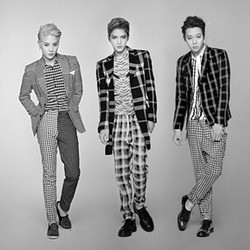 Chris Brown Tulis Lagu untuk JYJ di Album Just Us