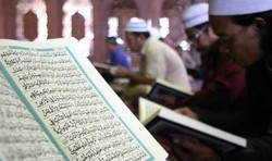 Apakah Sama Tilawah dengan Membaca Terjemahannya Saja?