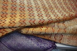 Songket & Aneka Suvenir Minang di Pasar Atas Bukittinggi