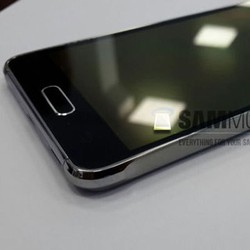 Galaxy Alpha, Ponsel Metal Samsung di Kelas Menengah