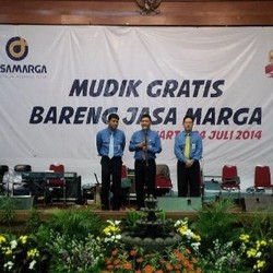 Mudik Jasa Marga Untuk Tukang Sapu dan Penduduk Pinggir Tol