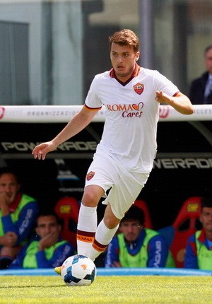 Ljajic Bahagia di Roma