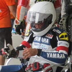 Belajar Mandiri dan Bikin Bangga Ortu Lewat Balapan