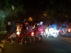 Ketika SOTR Para ABG Bukan Membagikan Makanan Sahur