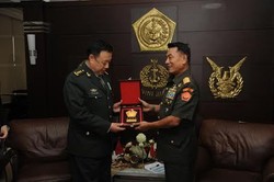 Militer Tiongkok Perkuat Kerjasama dengan TNI