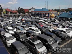 Ribuan Kendaraan Mengular di Pelabuhan Gilimanuk