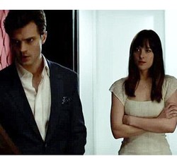 Trailer Fifty Shades of Grey Dirilis, Ini Dia Adegan Christian Grey & Anna