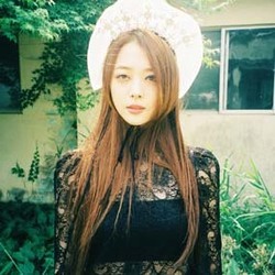 Sebelum Umumkan Rehat dari Dunia Hiburan, Sulli f(x) Dikabarkan Sakit