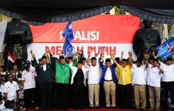 Tokoh Senior Desak Golkar Segera Meninggalkan Koalisi Permanen