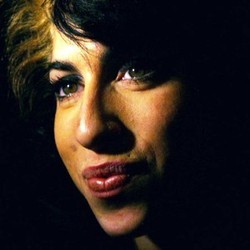 Mengenang 3 Tahun Wafatnya Amy Winehouse: Rehab, Tato, Jay Z dan Lady Gaga