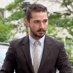 Shia LaBeouf Diadili Terkait Kasus Buat Onar di Panggung Broadway