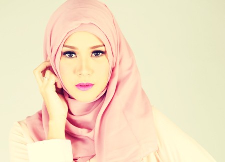 Ke Zaskia Mecca, D Ngaku Setubuhi Banyak Wanita Hasil Catut Nama Hanung Ke Zaskia Mecca, D Ngaku Setubuhi Banyak Wanita Hasil Catut Nama Hanung