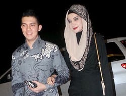 Tips Tampil Serasi dengan Pasangan di Hari Raya