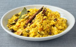 Nasi Kebuli dan Nasi Kuning, Sajian Lezat Alternatif Ketupat