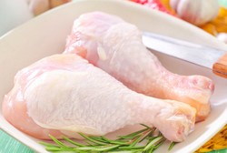 Bagaimana Mengurangi Lemak pada Sajian Ayam?