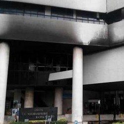 Cerita Chatib Basri Terburu-buru Mengecek Kantornya yang Terbakar