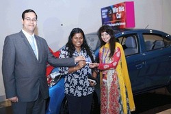 Wanita ini Dapat Hadiah Mobil di Ramadan Night Market di Dubai