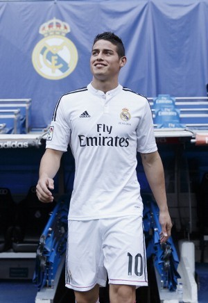 Madrid Harus Biarkan James Main Bebas