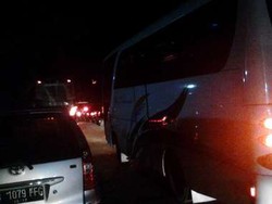Cirebon Arah Prupuk Macet 25 Km, Kecepatan Kendaraan 10 Km/Jam