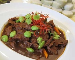 Menu Hari Ke-28: Alternatif Lauk Ketupat Berbahan Hewani