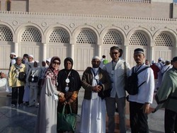 Pahit Getir Kisah Kharis Si Marbot Masjid di Tanah Rantau Papua