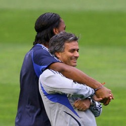 Mourinho adalah Alasan Drogba Kembali ke Chelsea